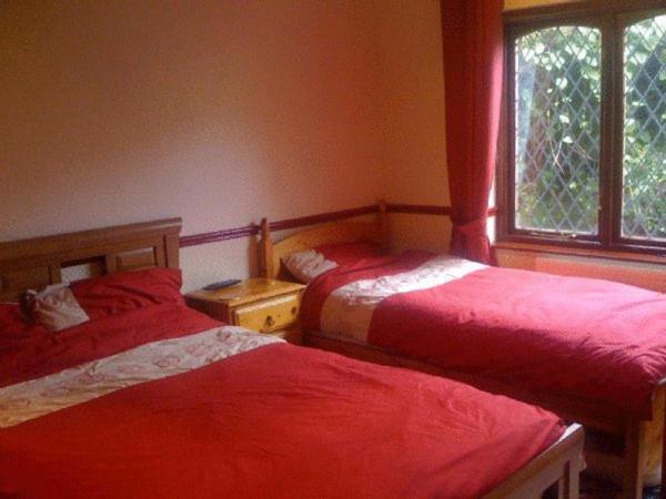 Newcourt B & B Llantwit Major Szoba fotó